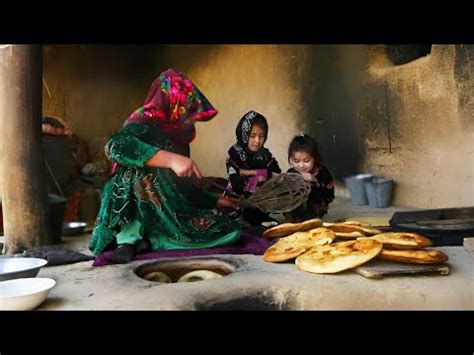  The Village of Veiled Women – Tajemnice Staroci z Ziemi Pakistańskiej!